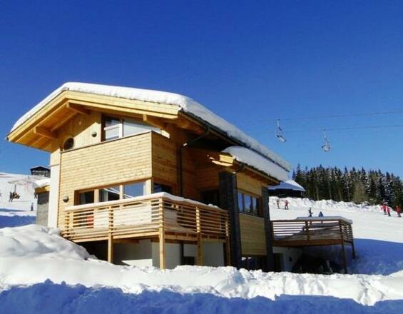 Unser schönes Ski Chalet direkt an der Piste