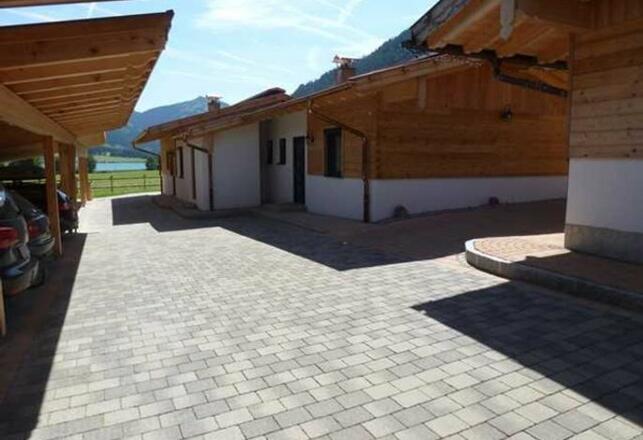 Carport im Almdorf Tirol