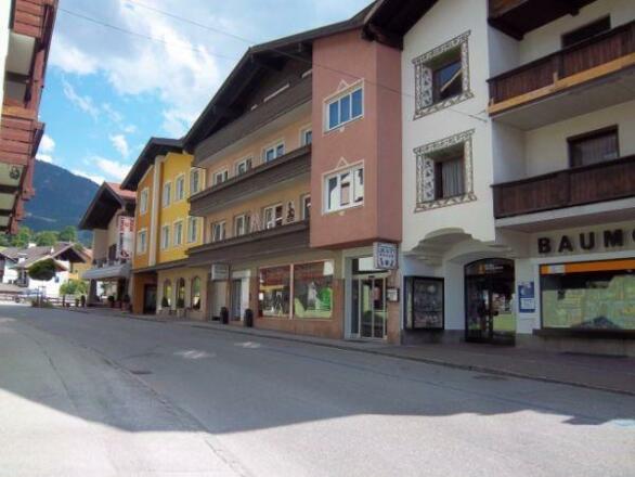 China Restaurant Long Du City Hausansicht