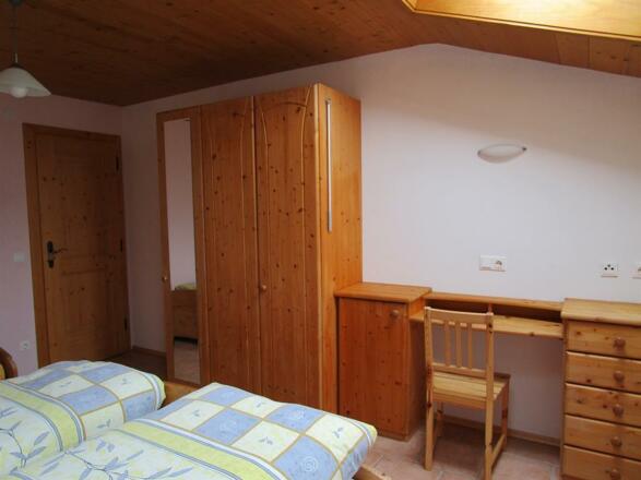 Ferienwohnung Rose - Zimmer 3 (Bild 2)