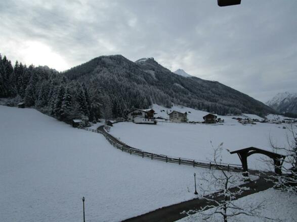 Ferienwohnung Rose - Balkon, Aussicht (Bild 2)