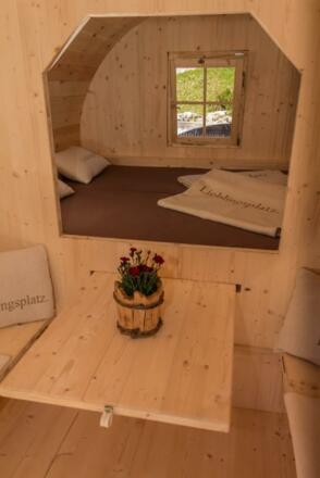 Komfortabler Schlafplatz mitten in den Bergen