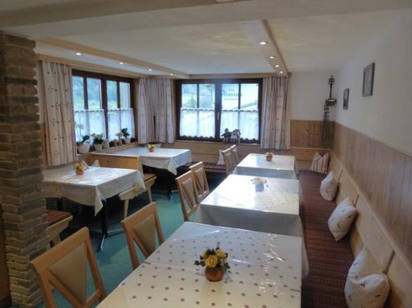 neuer Frühstücksraum