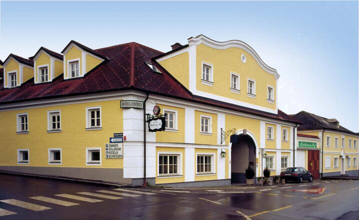 Hotel Biedermeier Hof