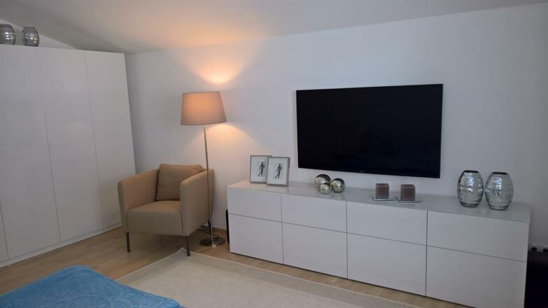 WP_20171202_12_54_27_Rich_LI