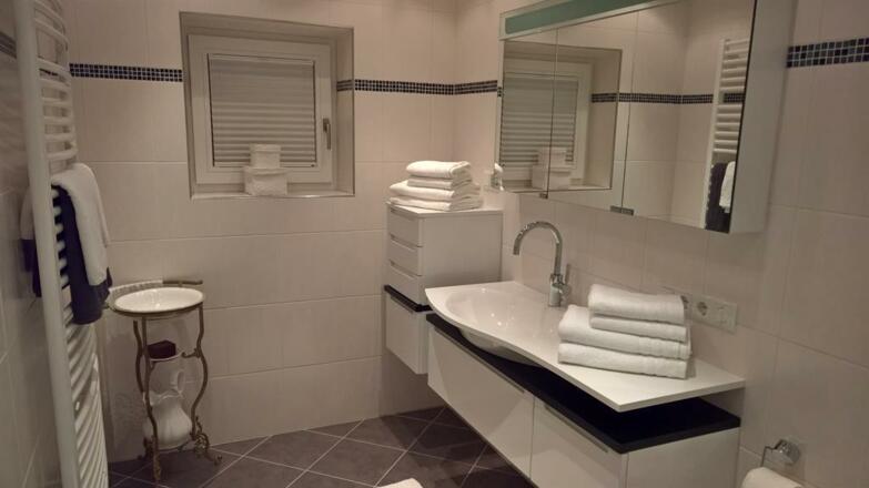 WP_20171202_17_07_42_Rich_LI