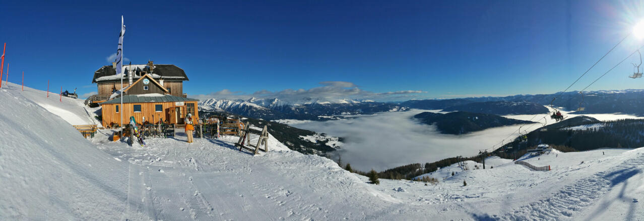 Herrliches Winter-Panorama von der Speiereck-Hütte des ÖTK
