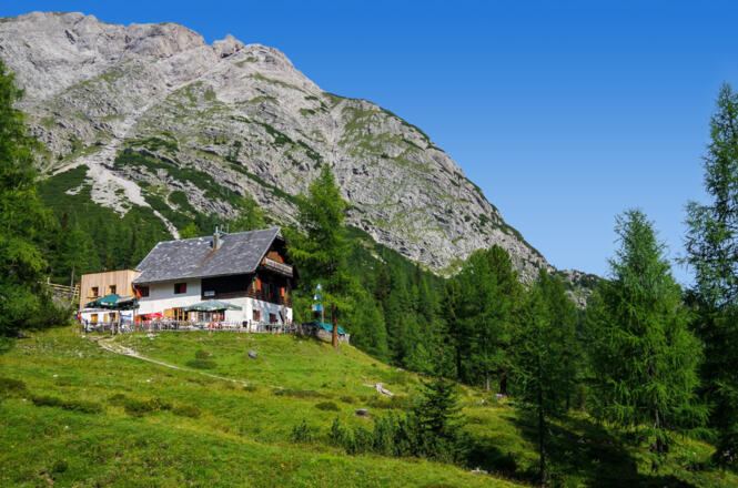Kerschbaumeralm-Schutzhaus des ÖTK, Lienzer Dolomiten