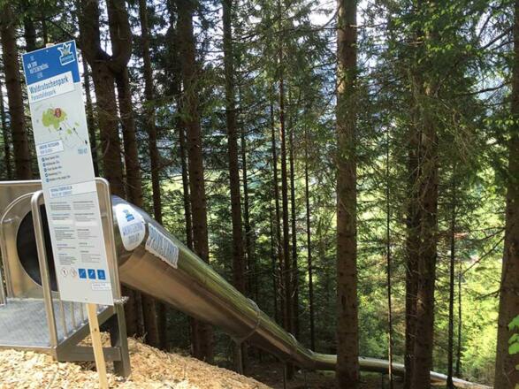 Geschlossene Waldrutsche &quot;Flash Gordon&quot;