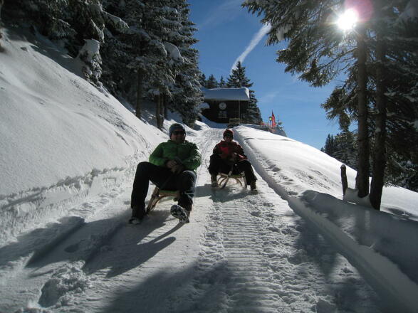 Naturfreunde-Hütte: Gerach-Haus im Winter, Dünserberg