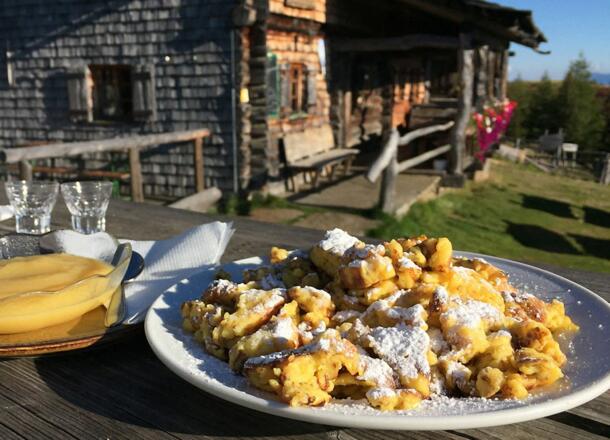 Süße Köstlichkeiten locken auf dem Anna-Schutzhaus