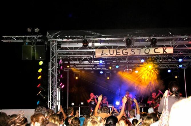 Ausgelassene Stimmung beim Luegstock Festival.