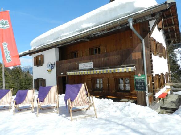 Naturfreunde-Hütte: Gauertal-Haus im Winter, Tschagguns