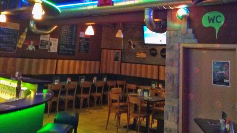 76er-FINEST ROCK BAR