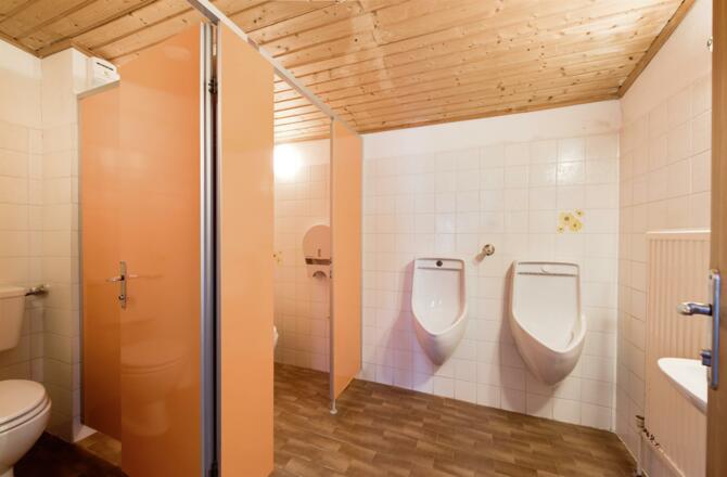 Haus Gufl, Herrentoilette