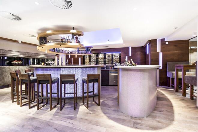 Tages Bar Das Central