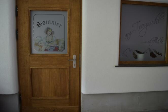 Eingang Appartement Sommer