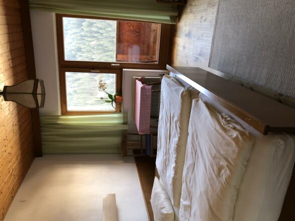 CFEEA9AD-AE99-49AD-9617-0414BC94DF1C