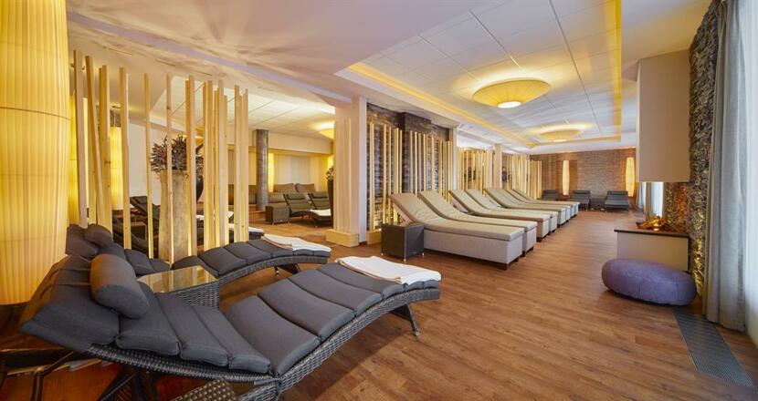 Hotel_Sommer_Panoramaruheraum