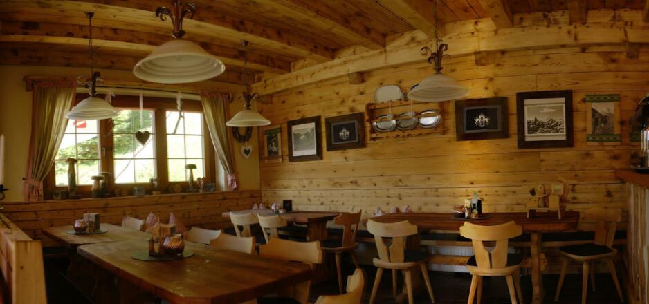 [Group 25]-_DSC0019__DSC0025-6 images_0000