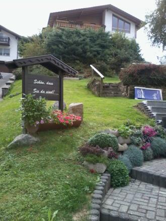 Ankunft im Gaestehaus Donautal