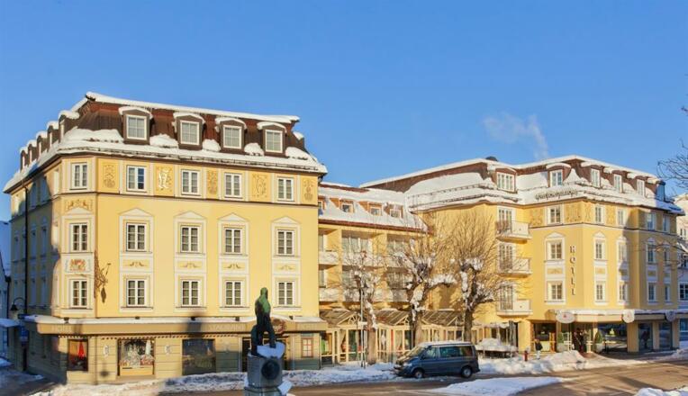 Hotel Schlosskrone Winterbild-Tag-opti