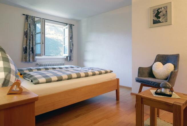 Sonneck Schlafzimmer mit Aussicht in die Berge