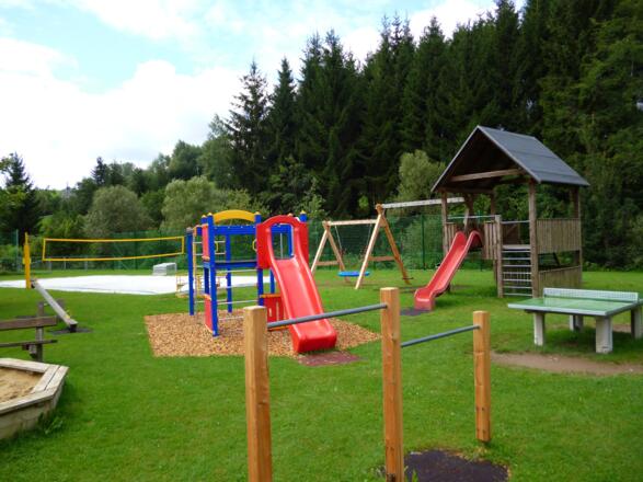 Spielplatz beim Freibad