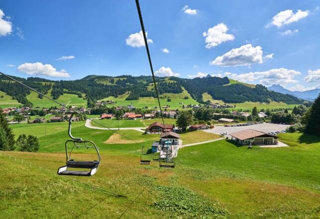 der Lift in Schattwald nur 10 Gehminuten entfernt