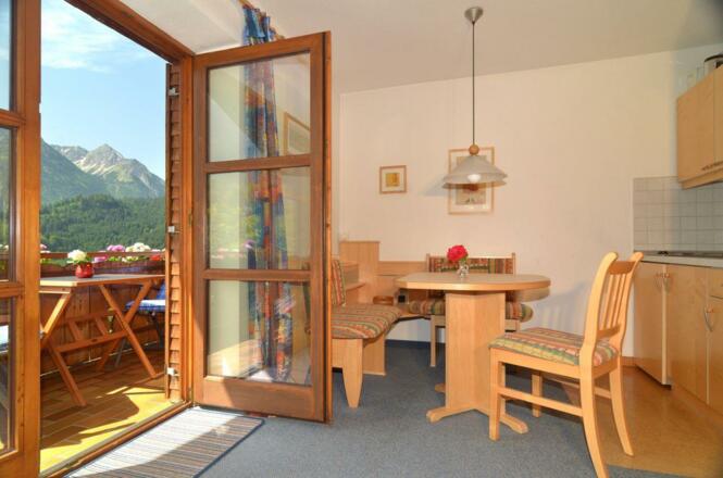 Panoramablick vom Balkon Wohnung Iseler