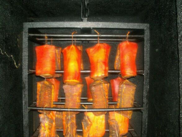 Unser hausgeräucherter Rohschinken