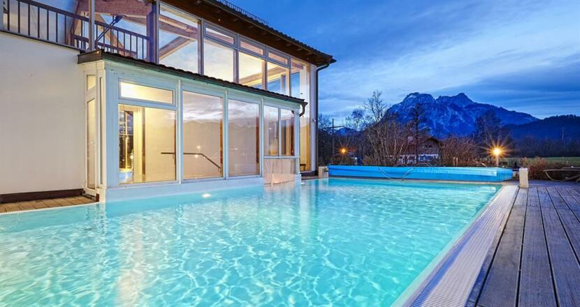 Hotel_Sommer_Aussenpool.neu