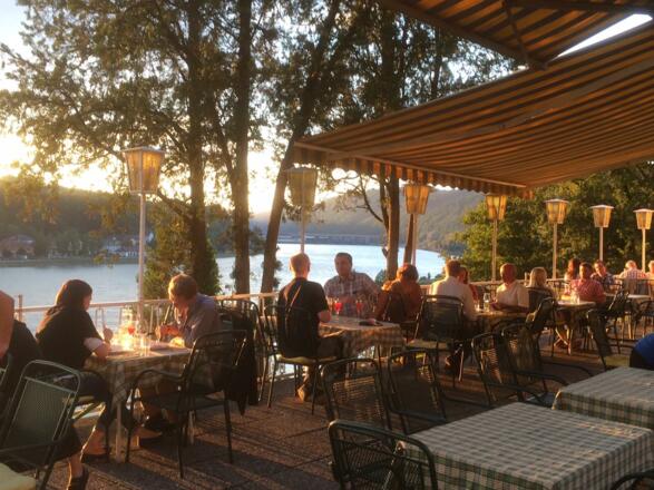 Gastgarten mit Panoramablick