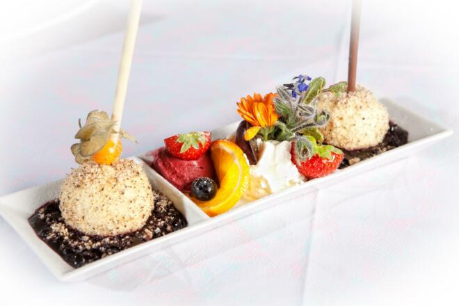 Flaumige Topfenknödel