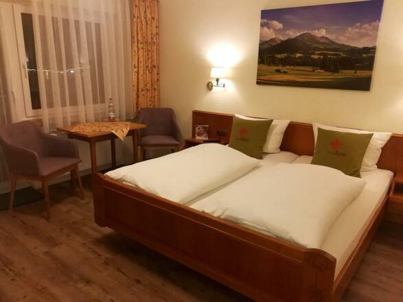 Doppelzimmer mit Bad