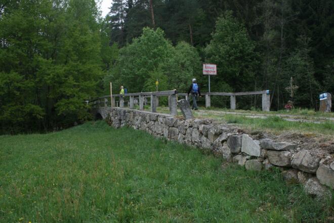 Grenzübertritt bei der Steinernen Brücke