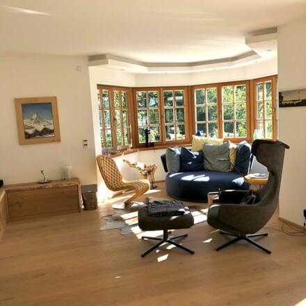 Wohnerker mit rundem, drehbaren Max Alto Sofa