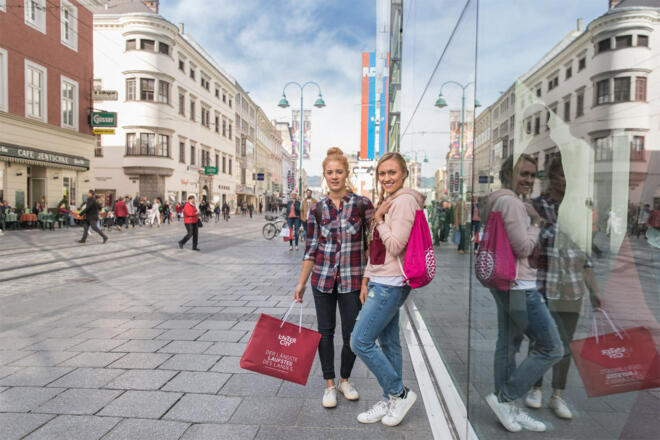 shopping_city-ring_tvl_mg_c_linztourismus_e