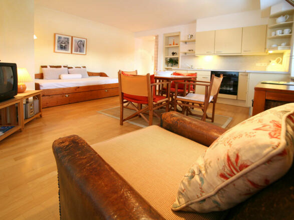 Ferienwohnung Buchsgarten - Wohn-/Schlafbereich