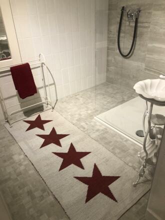 6E2FA2A5-C838-482F-B3A6-227BBF1FFE68