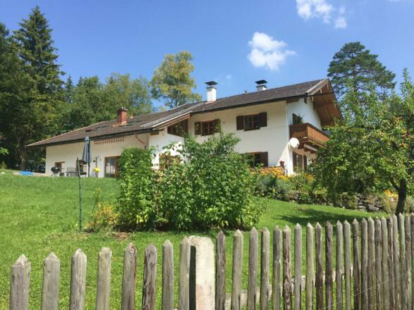 Haus mit großem Garten