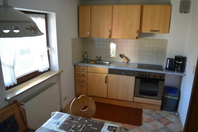 Große Küche mit Sitzgelegenheit - Fewo Nicole