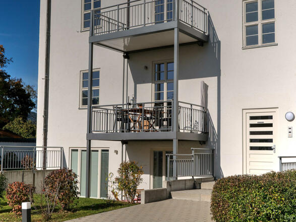 Kutschersuite Max-Josef in Tegernsee - Außenansicht Südbalkon und Südterrasse