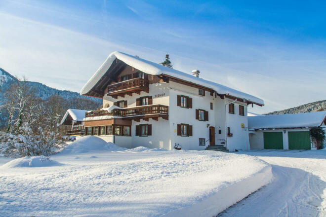 Seehof Außenansicht im Winter