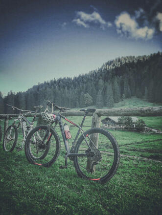 Die Radltour direkt am Hof starten.