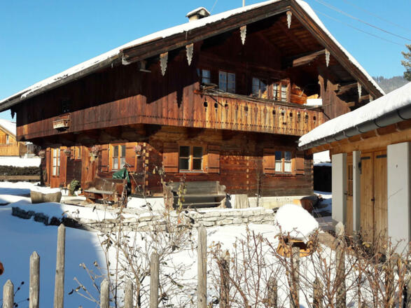 Süd / Ost Ansicht im Winter