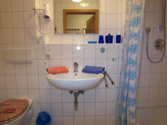 2-Raum-Ferienwohnung Leonie, Bad 2