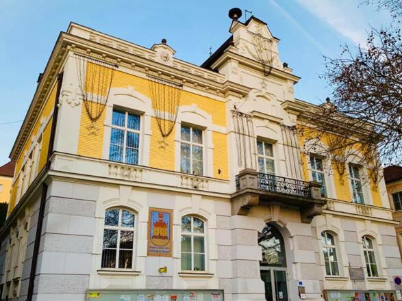 48426878_1993346107369553_3272726914472607744_n