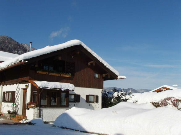 Herzlich Willkommen in unserer Ferienwohnung Familie Brunner