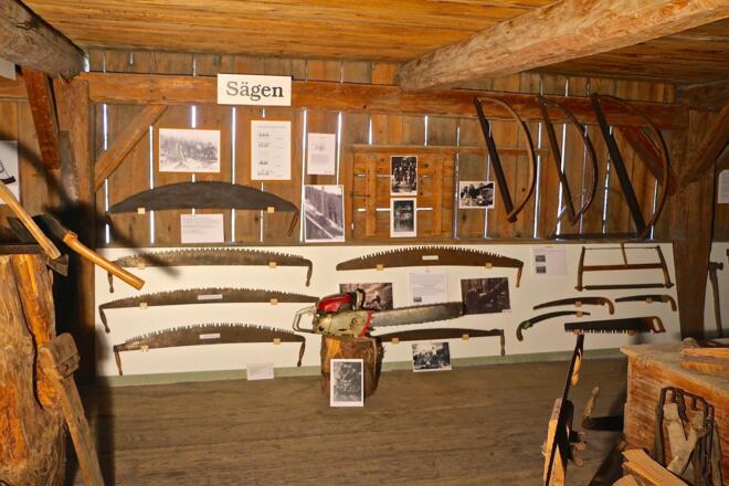 verschiedenste Sägen